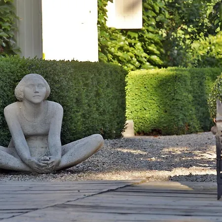 La Chapelle Aux Acacias * Caucalieres