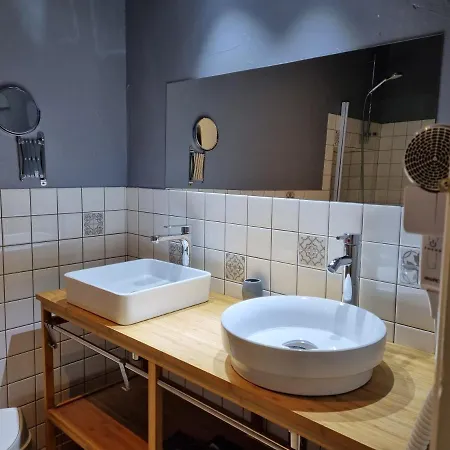 La Chapelle Aux Acacias * Caucalieres