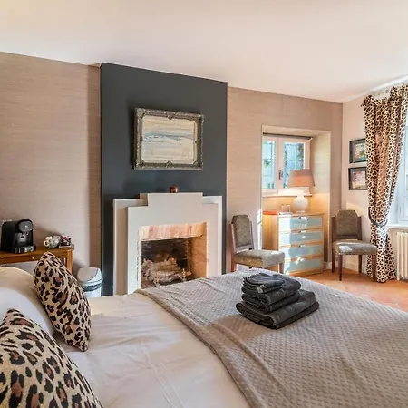 La Chapelle Aux Acacias * Caucalieres