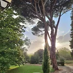 La Chapelle Aux Acacias *