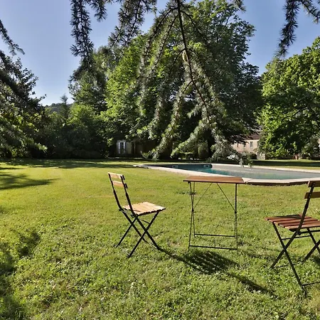 La Chapelle Aux Acacias Guest house *