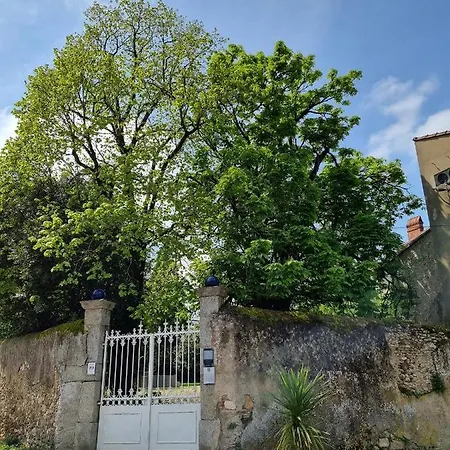 La Chapelle Aux Acacias *