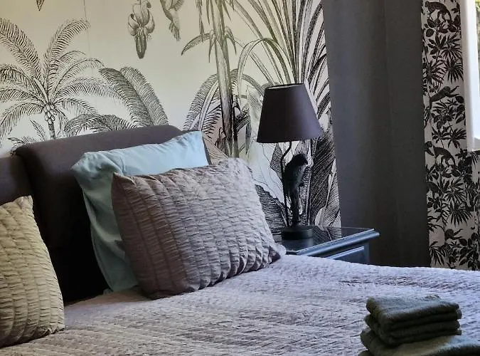 La Chapelle Aux Acacias